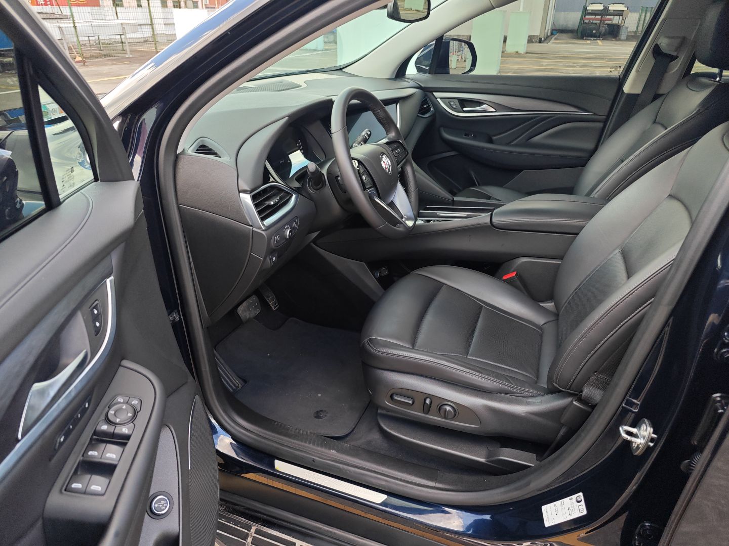 别克 昂科旗 2020款 28T 四驱尊贵型