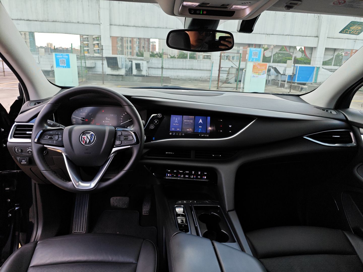 别克 昂科旗 2020款 28T 四驱尊贵型