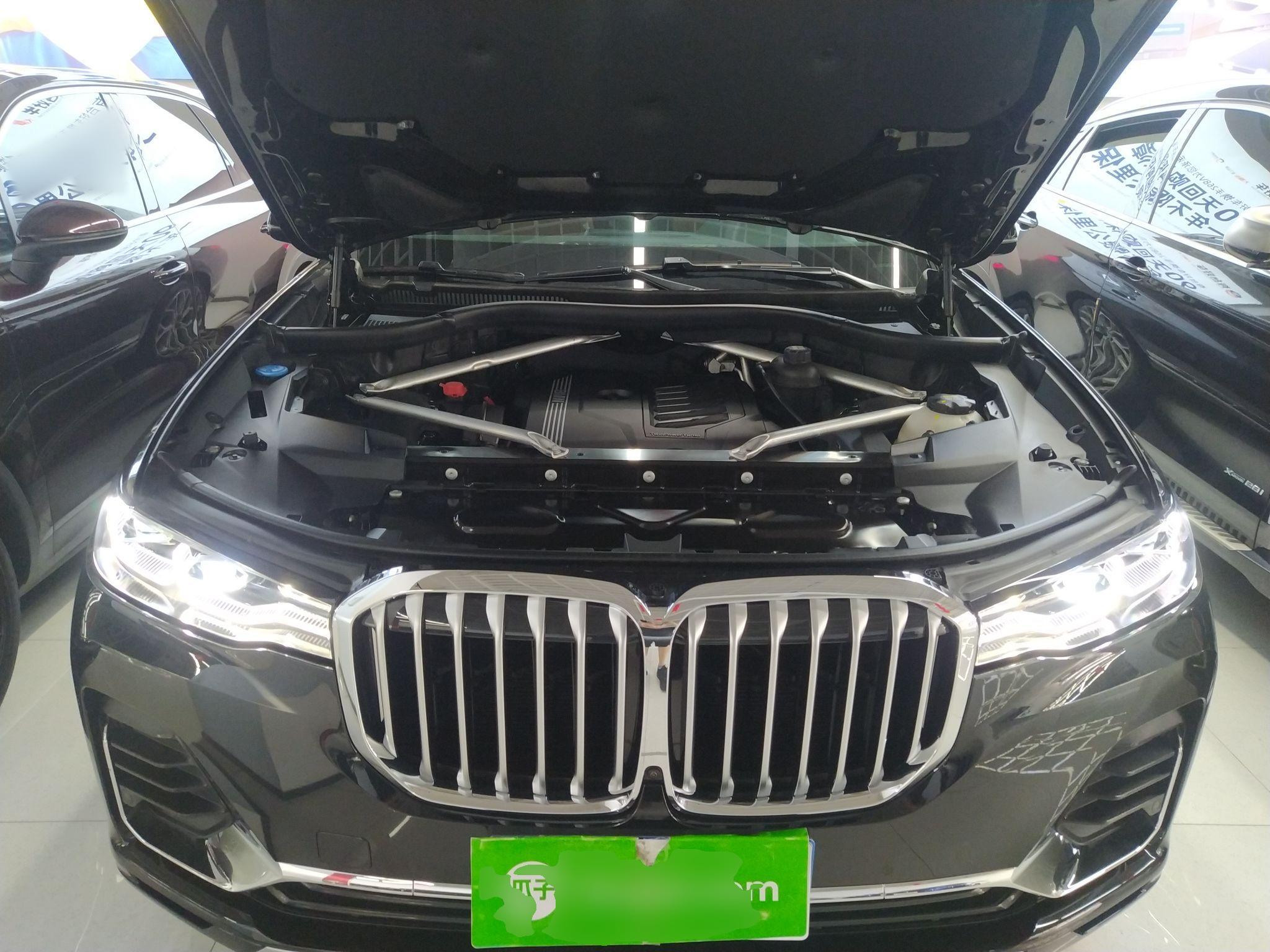 宝马X7 2020款 xDrive40i 领先型豪华套装(进口)