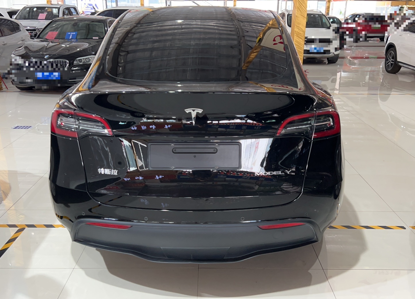 特斯拉 Model Y 2021款 标准续航后驱版