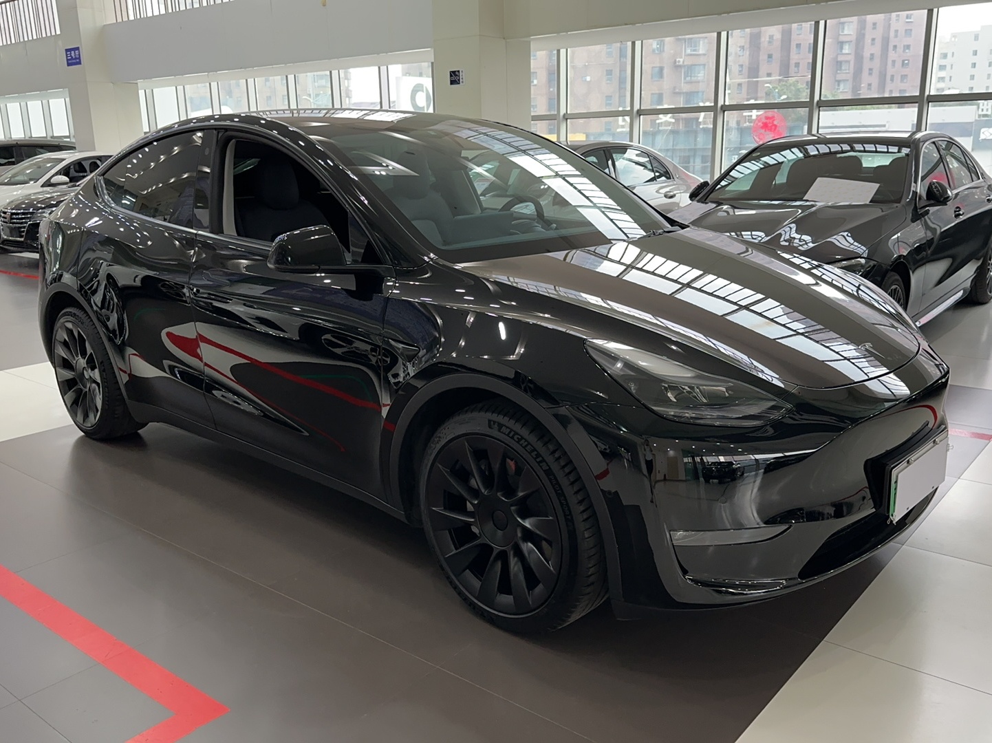 特斯拉 Model Y 2021款 标准续航后驱版