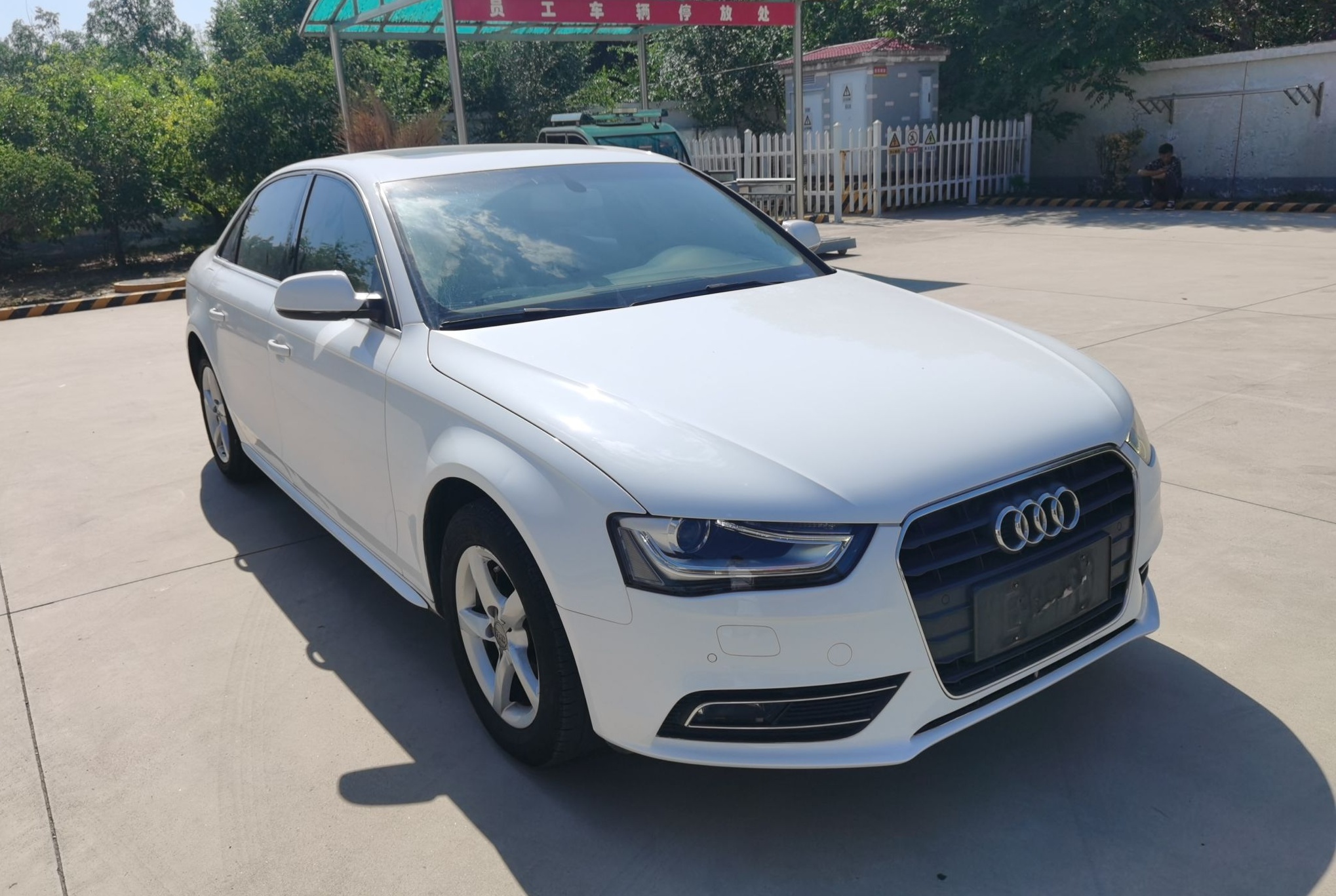 奥迪A4L 2013款 35 TFSI 自动舒适型