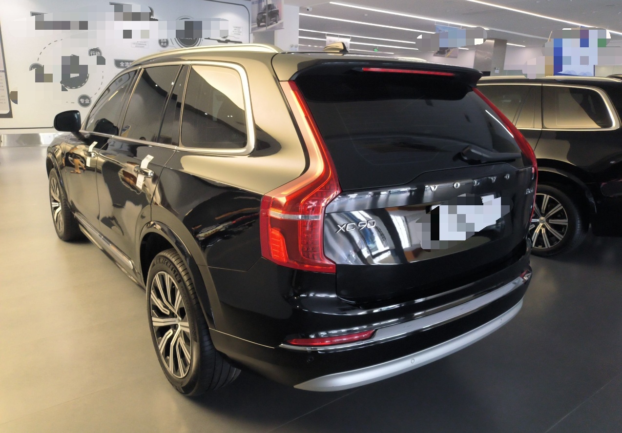 沃尔沃XC90 2022款 B6 智逸豪华版 7座(进口)