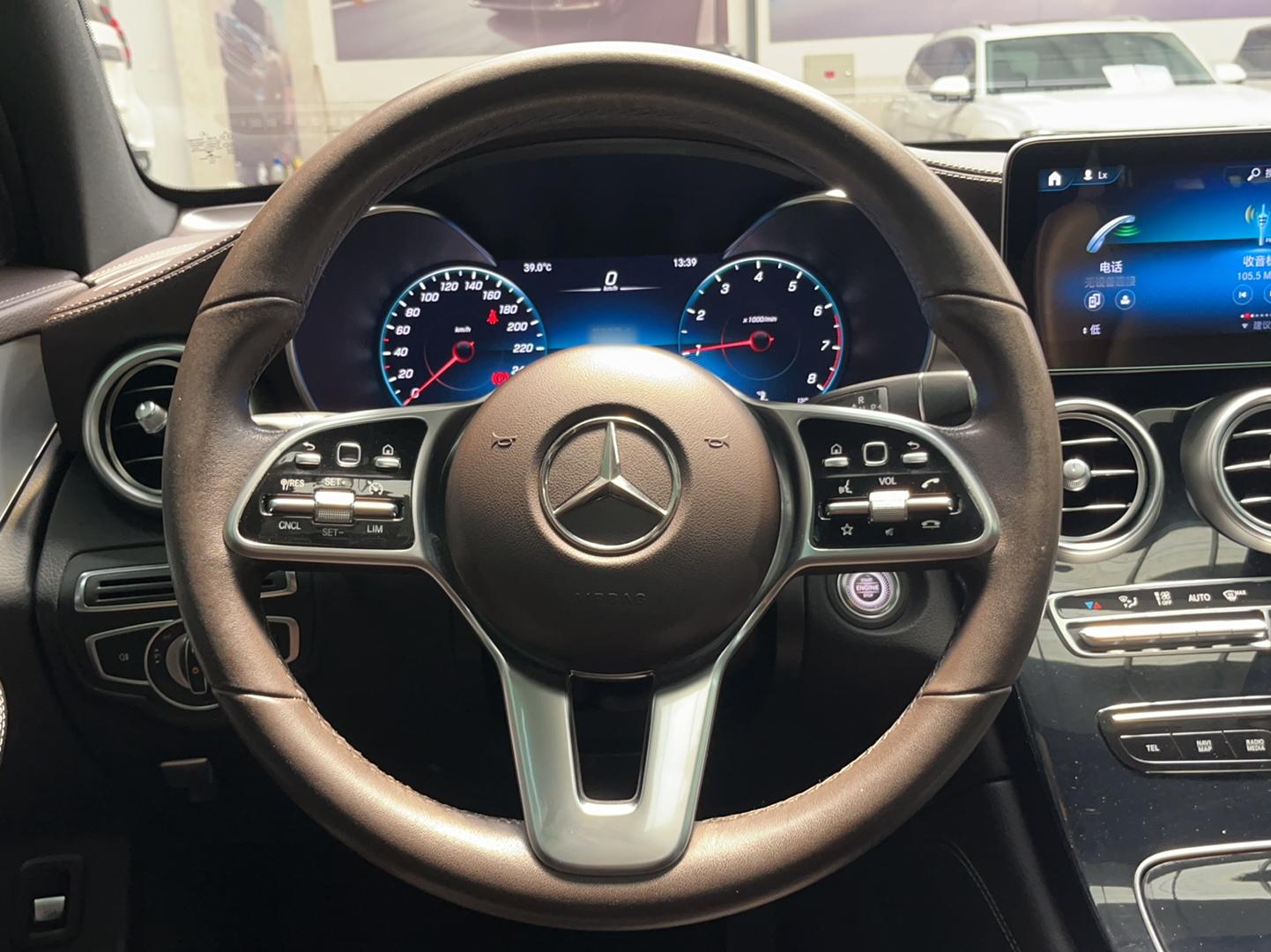 奔驰GLC级 2020款 改款 GLC 260 L 4MATIC 动感型