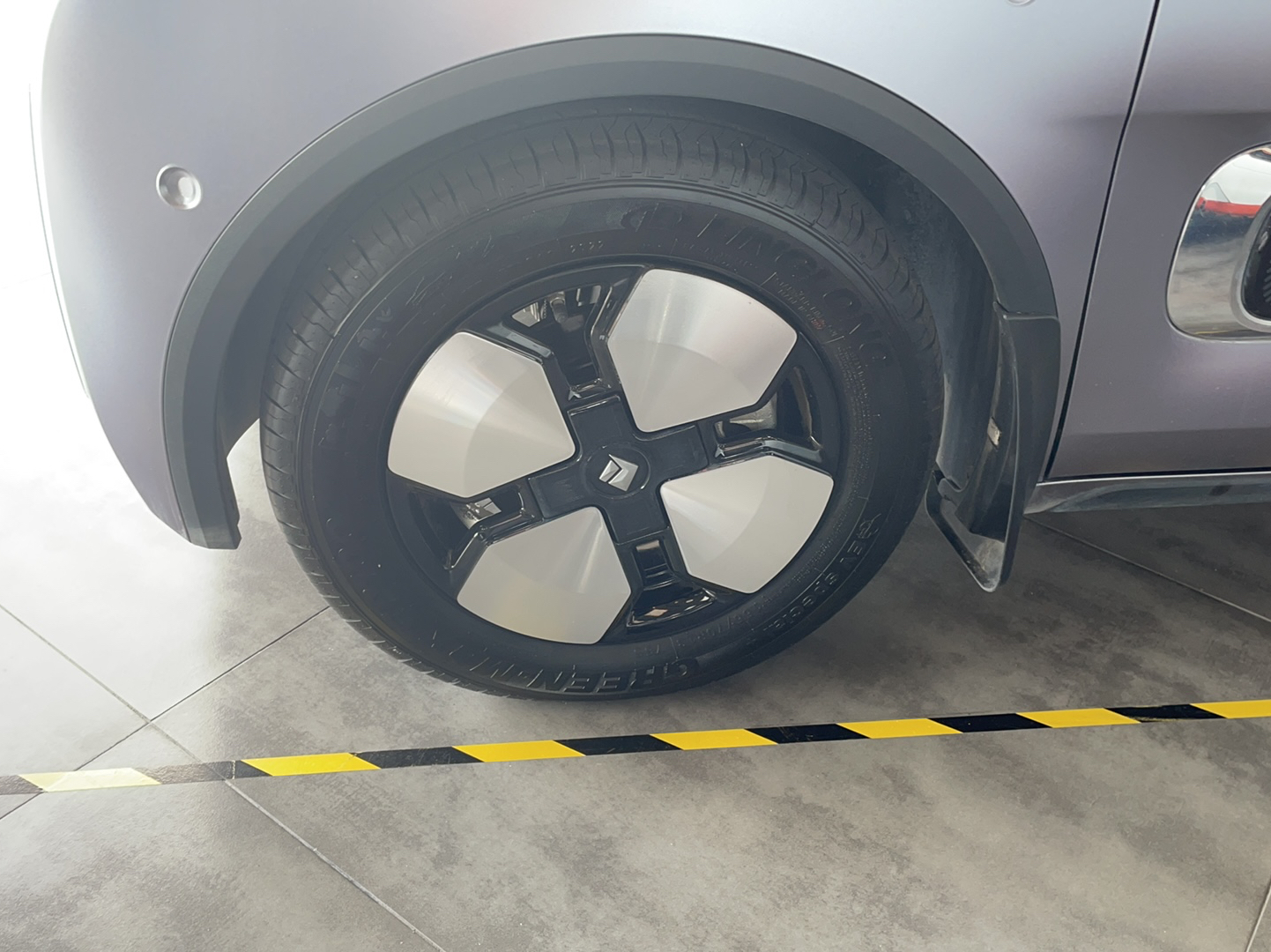 宝骏KiWi EV 2023款 大疆版 磷酸铁锂