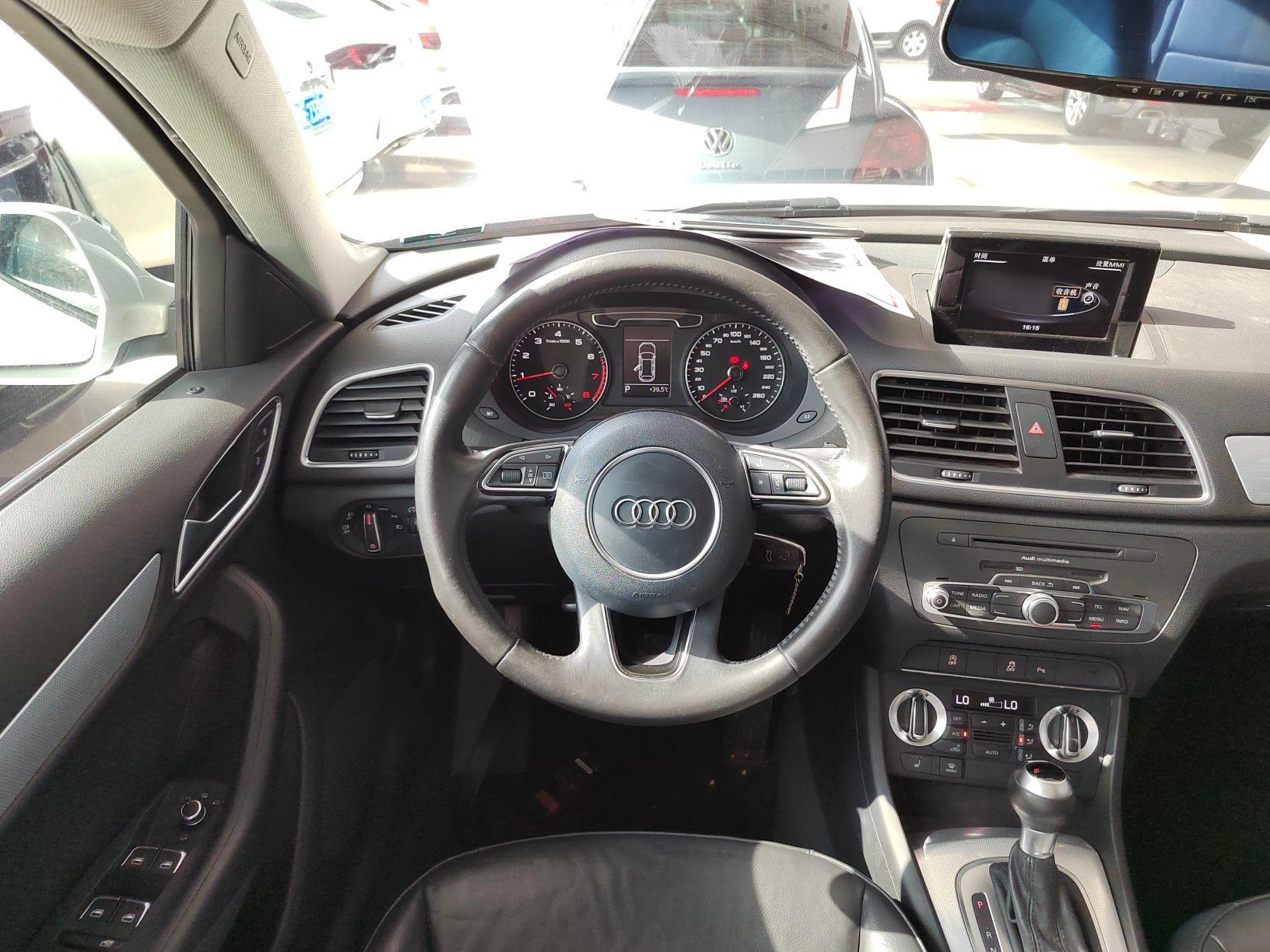 奥迪Q3 2015款 35 TFSI 舒适型