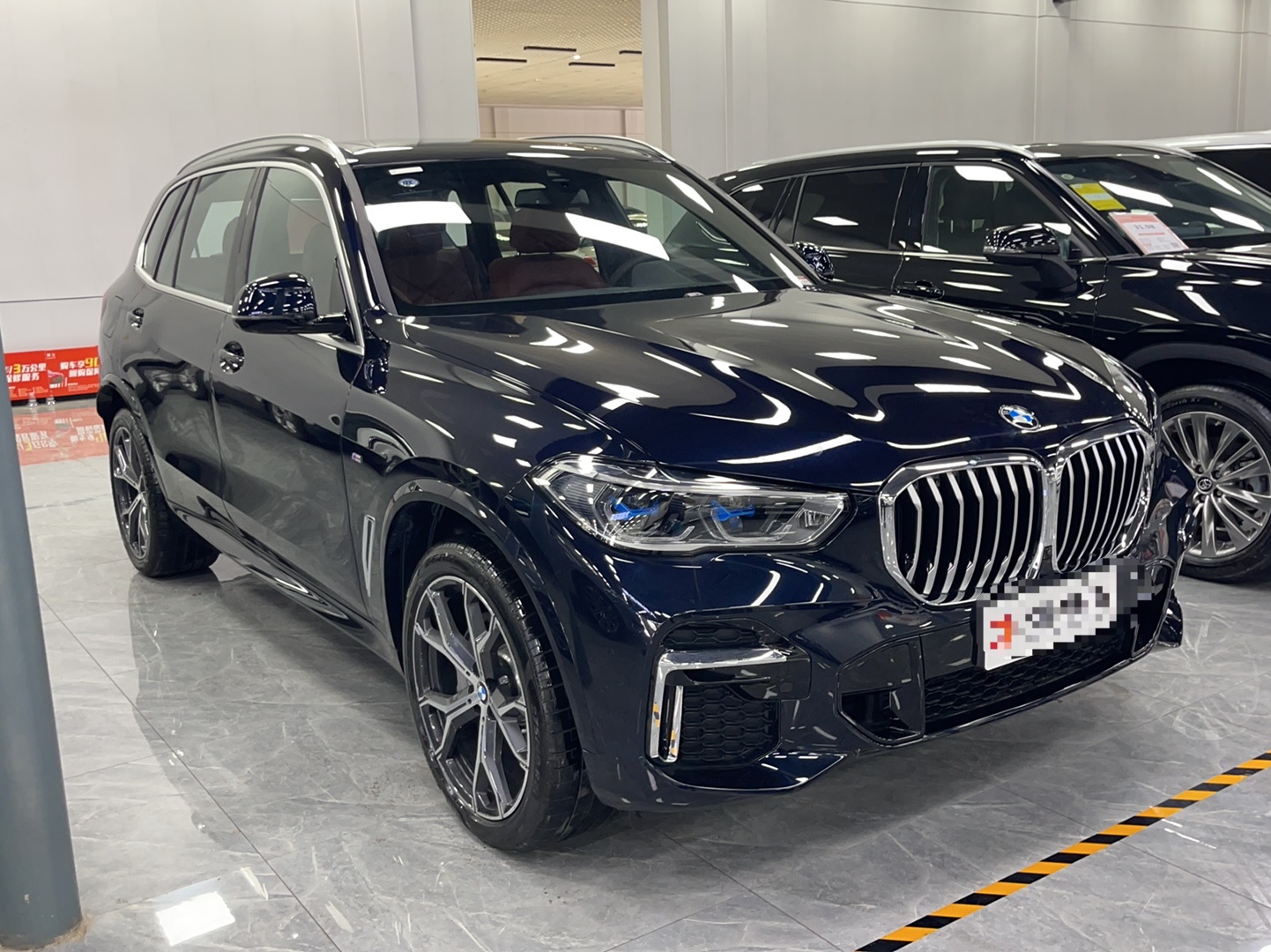 宝马X5 2022款 改款 xDrive 40Li M运动套装