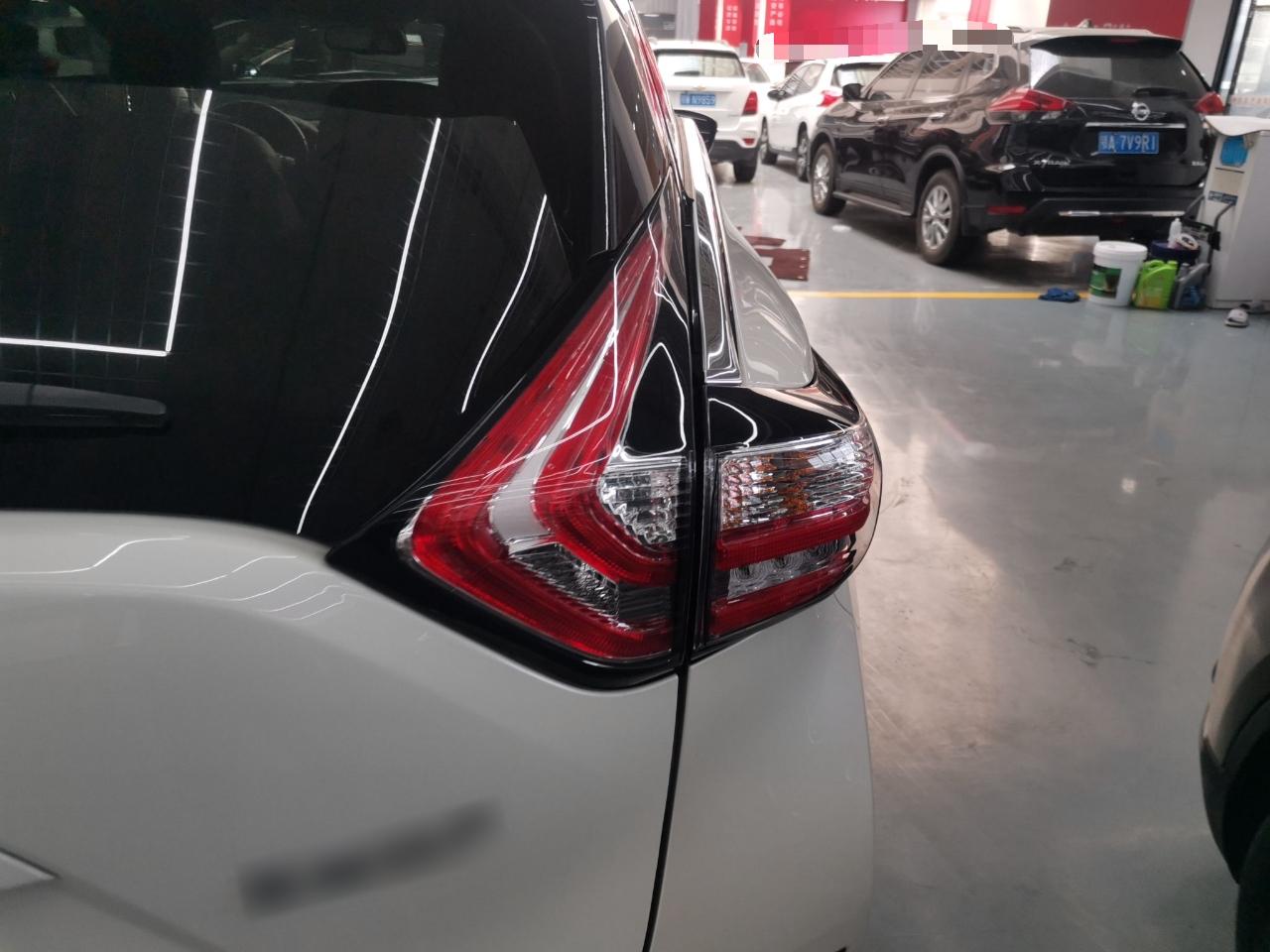 日产 楼兰 2021款 2.5L XL 两驱智联豪华版