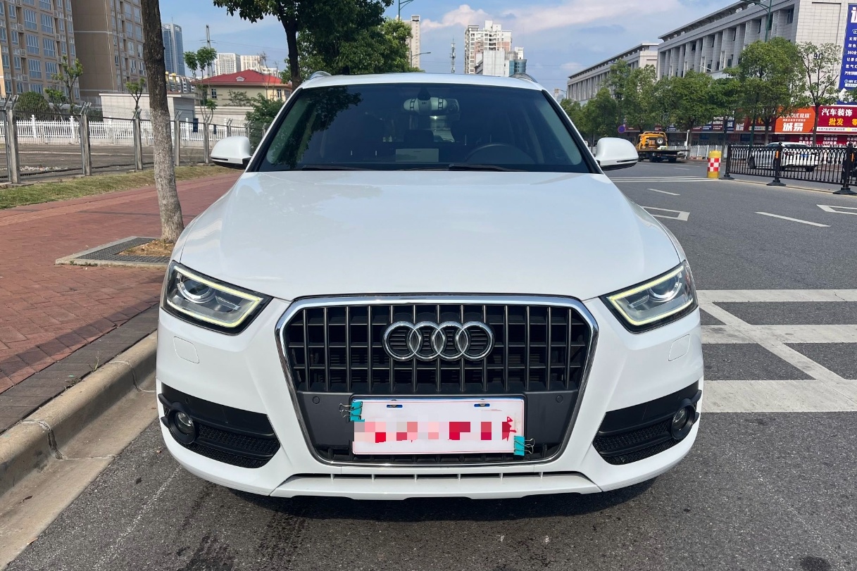 奥迪Q3 2015款 35 TFSI 舒适型