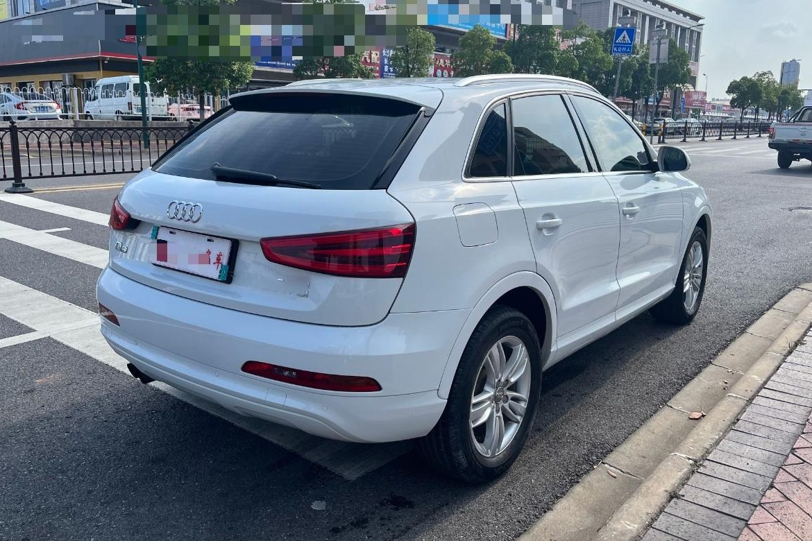 奥迪Q3 2015款 35 TFSI 舒适型