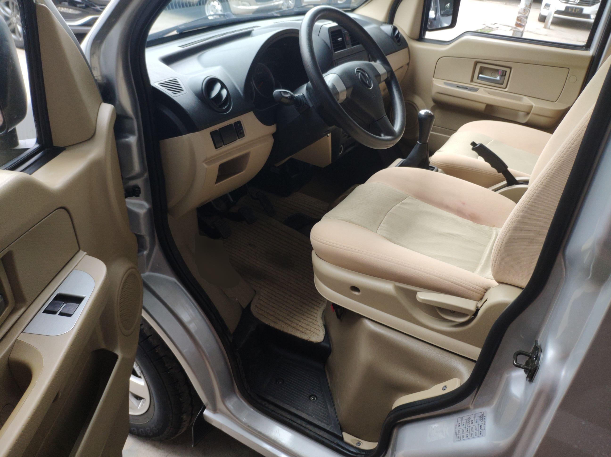 东风小康C37 2018款 1.5L精典型II DK15