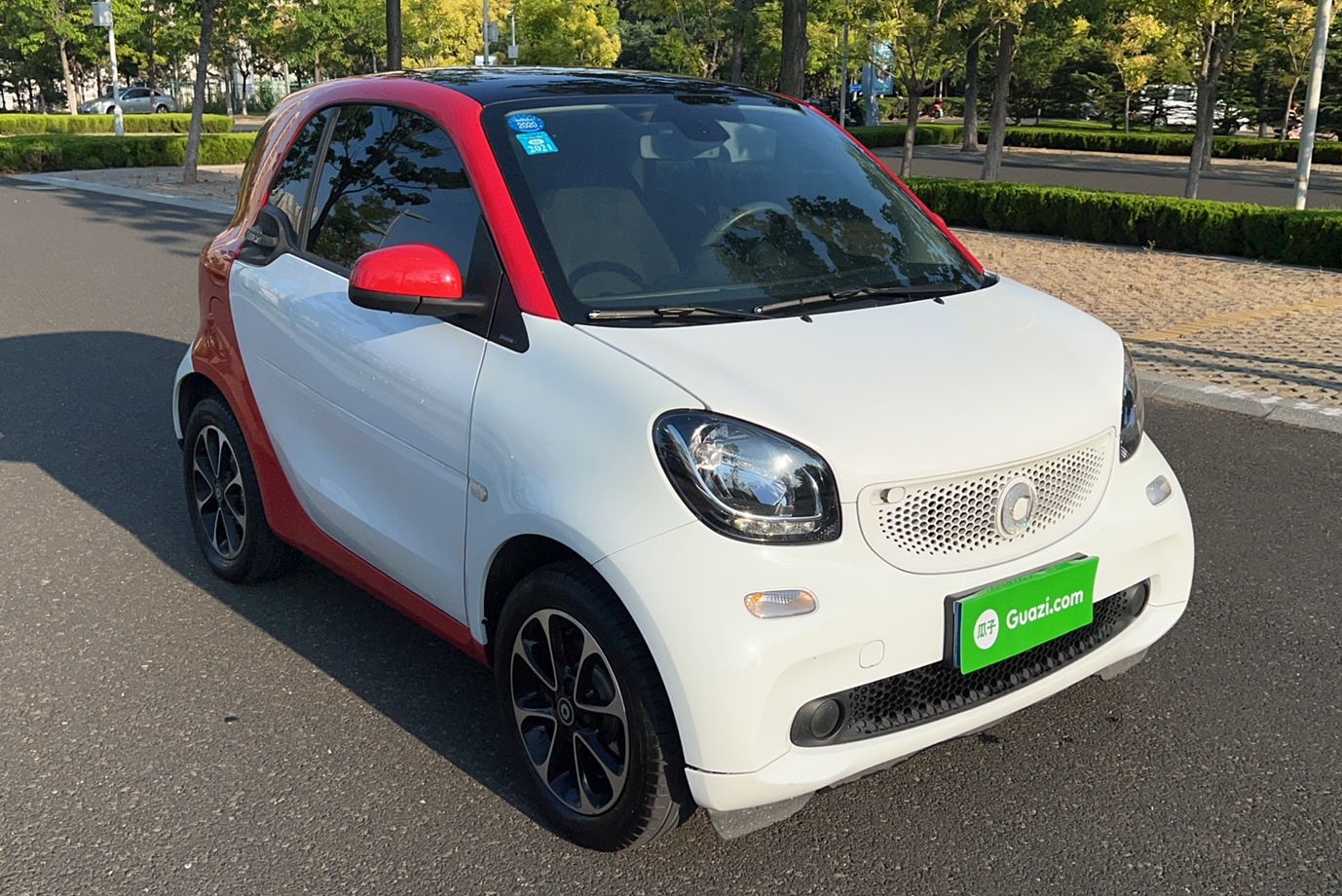 smart fortwo 2015款 1.0L 52千瓦硬顶激情版