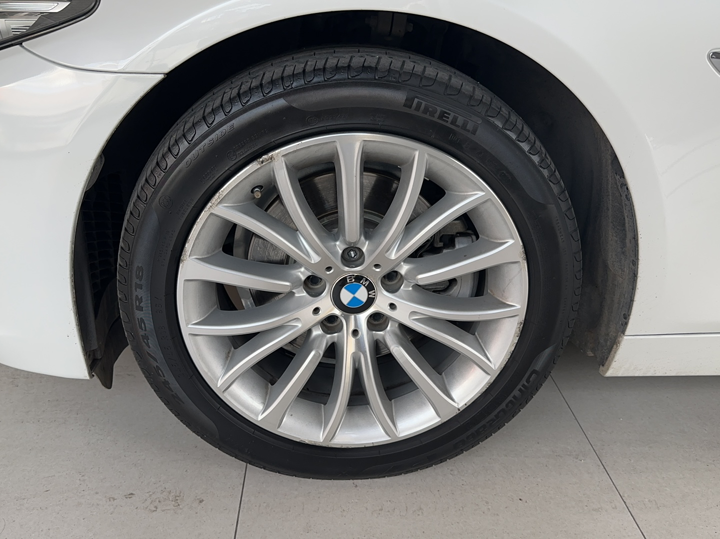 宝马5系 2014款 525Li 豪华设计套装