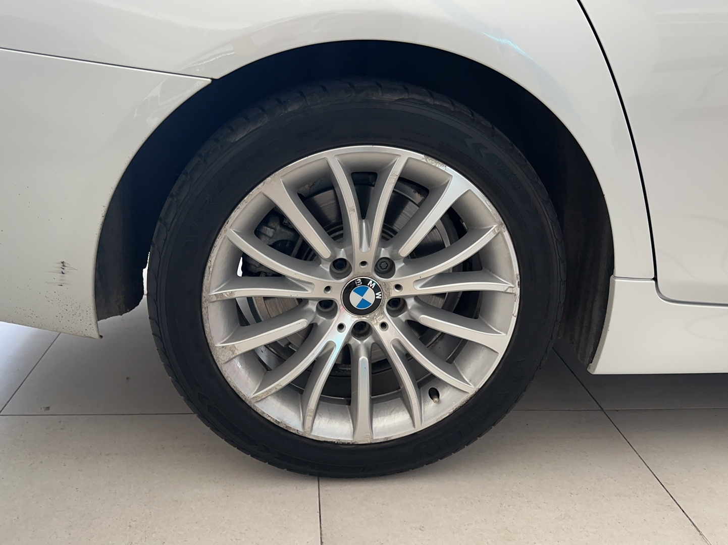 宝马5系 2014款 525Li 豪华设计套装