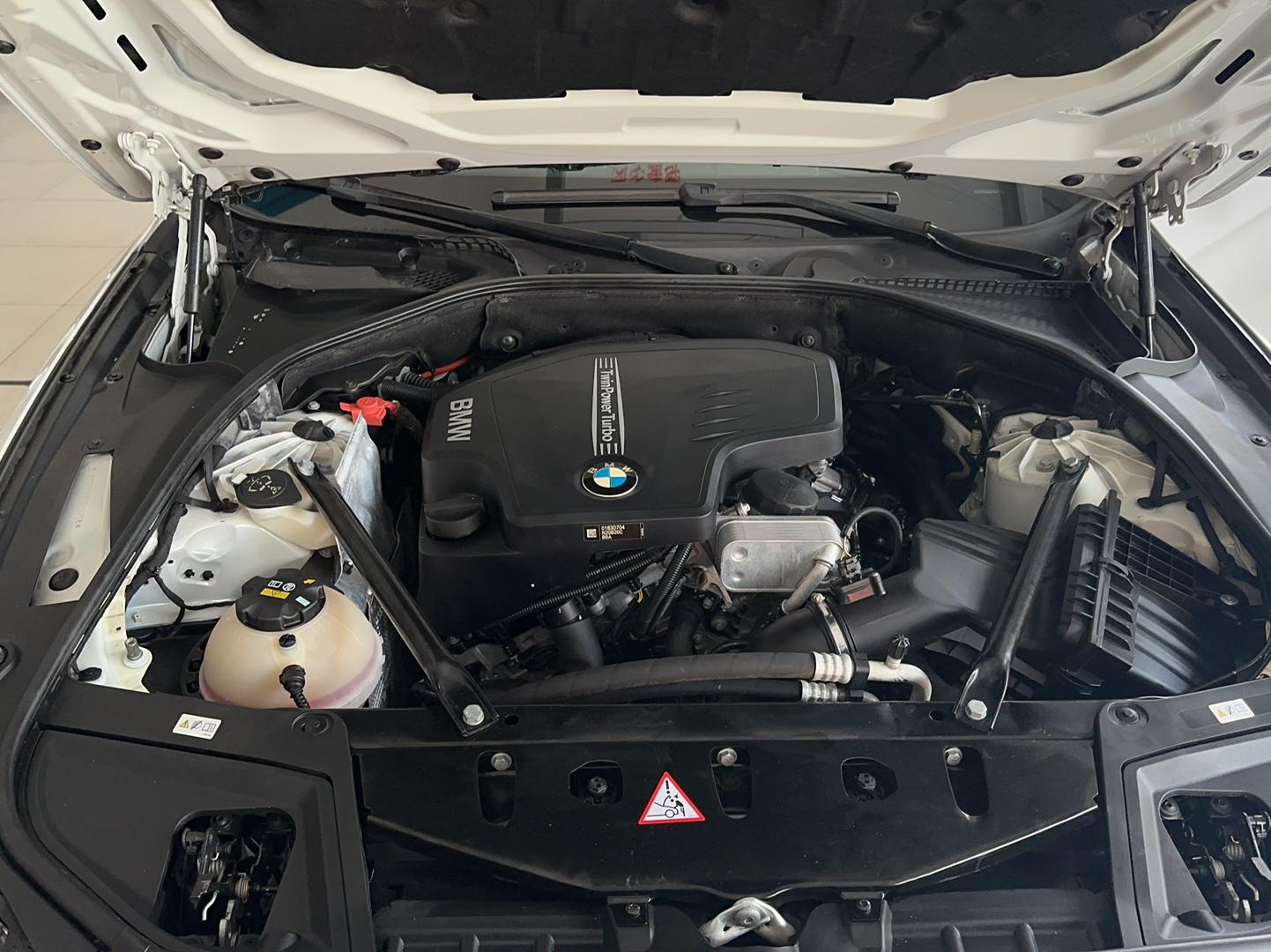 宝马5系 2014款 525Li 豪华设计套装