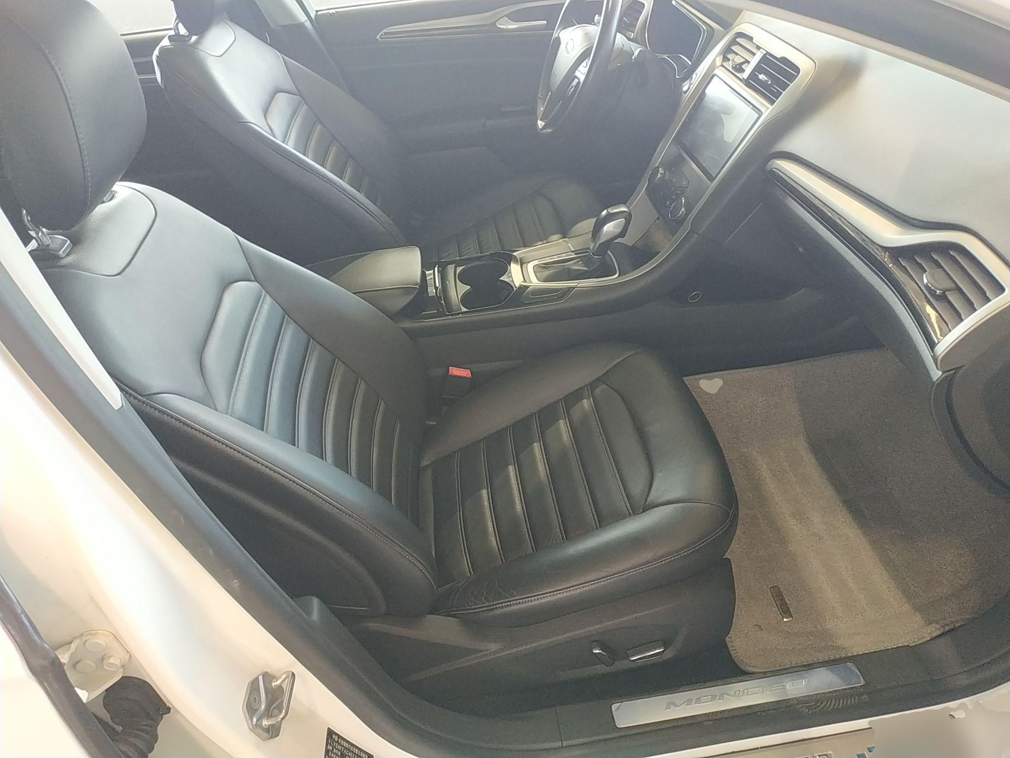 福特 蒙迪欧 2013款 2.0L GTDi200时尚型