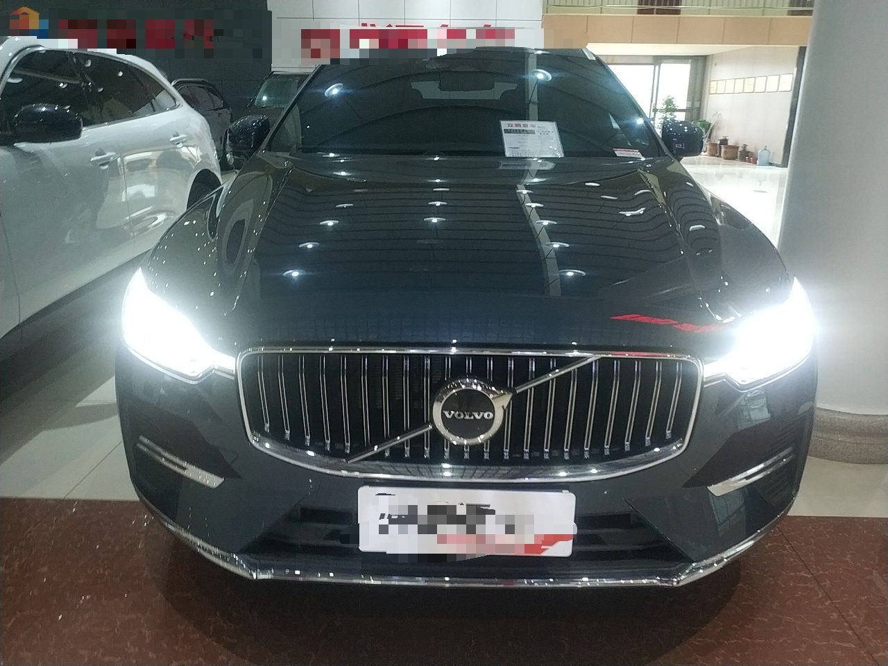 沃尔沃XC60 2022款 B5 四驱智逸豪华版