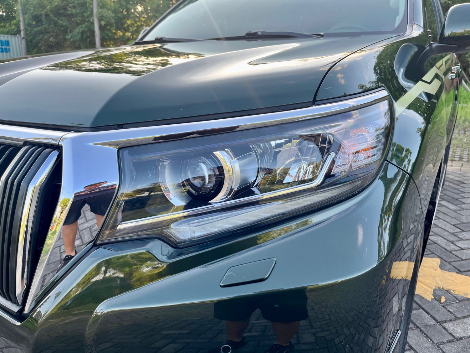 丰田 普拉多 2019款 3.5L 自动TX-L尊享版后挂备胎