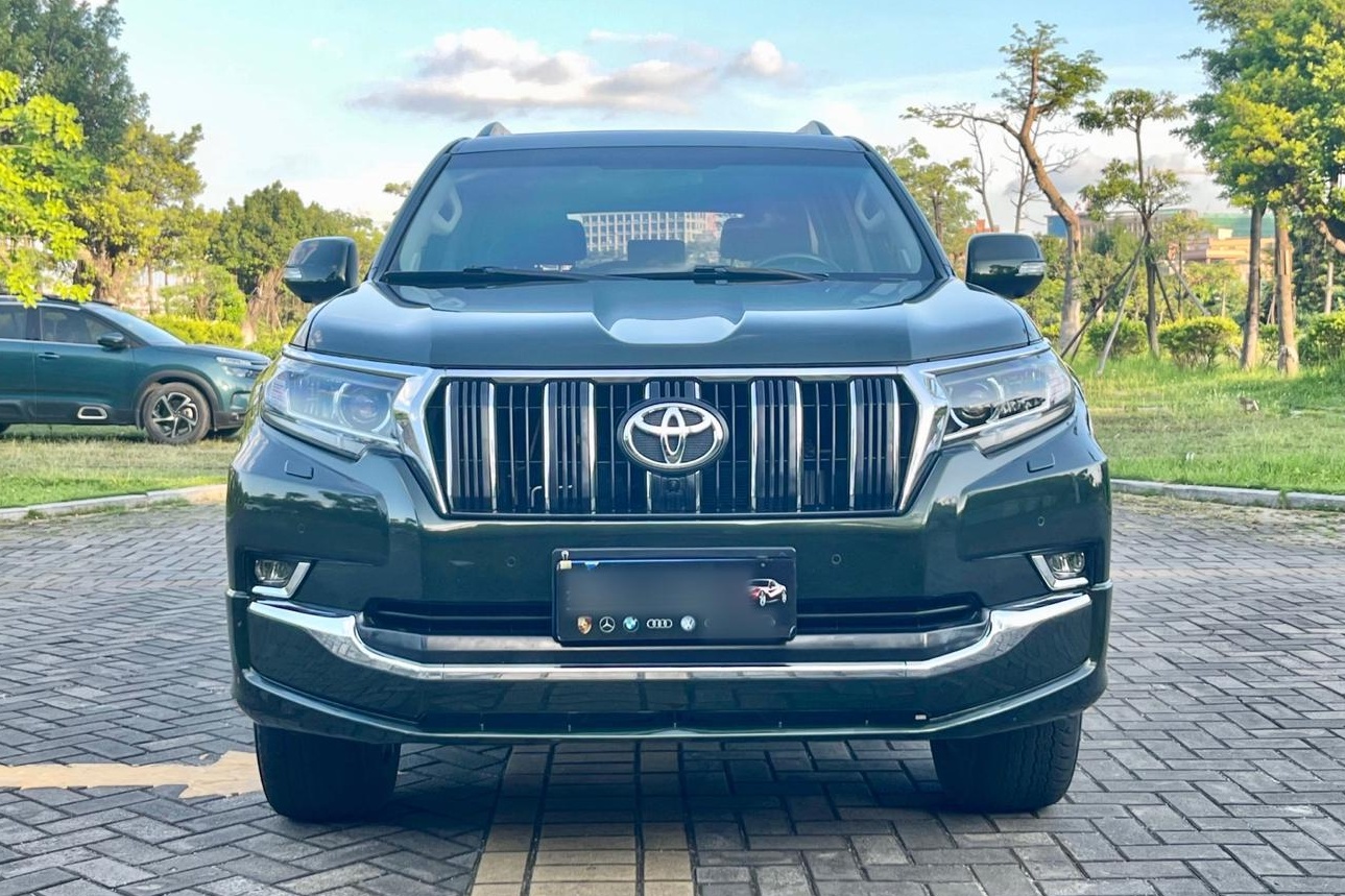 丰田 普拉多 2019款 3.5L 自动TX-L尊享版后挂备胎