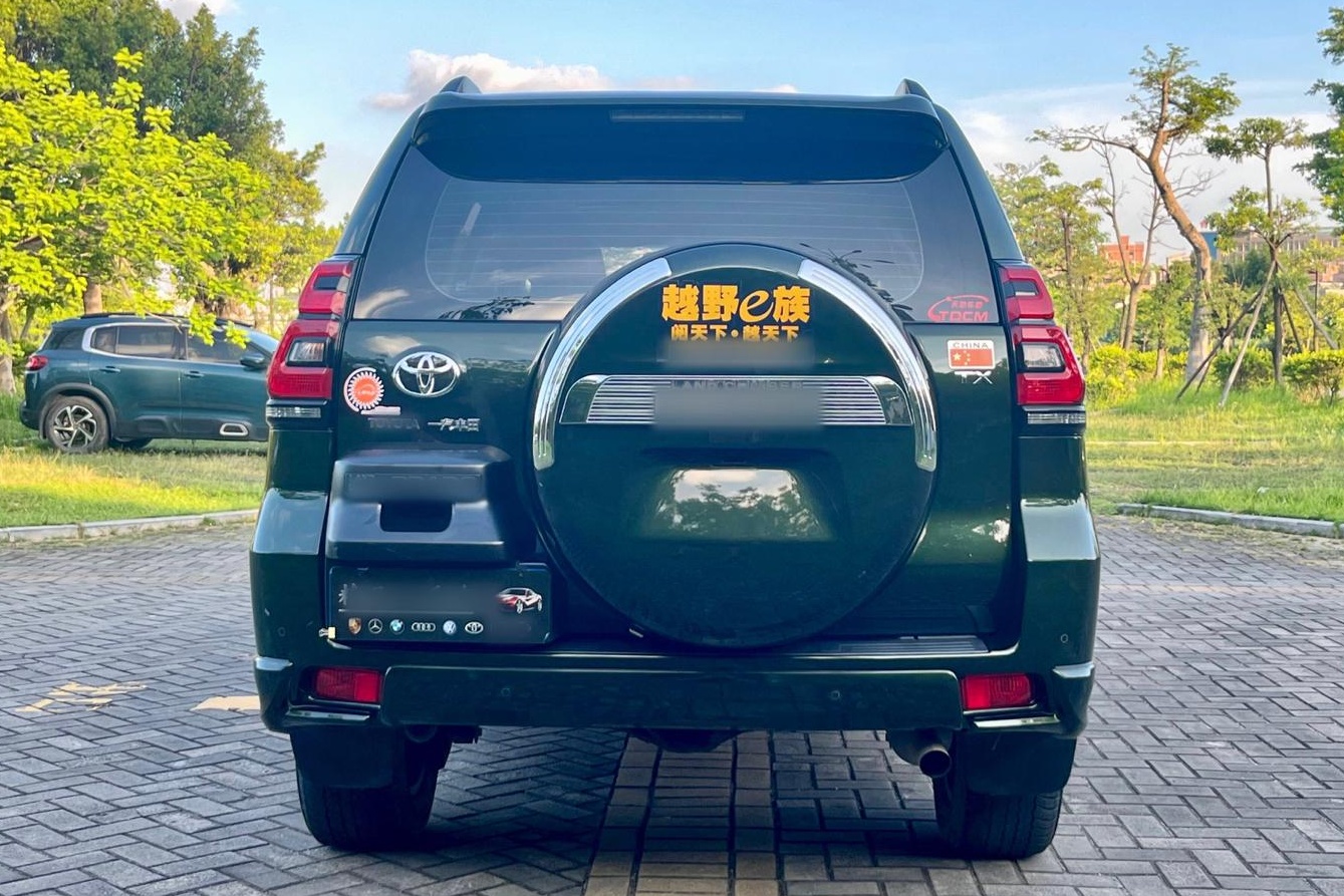 丰田 普拉多 2019款 3.5L 自动TX-L尊享版后挂备胎