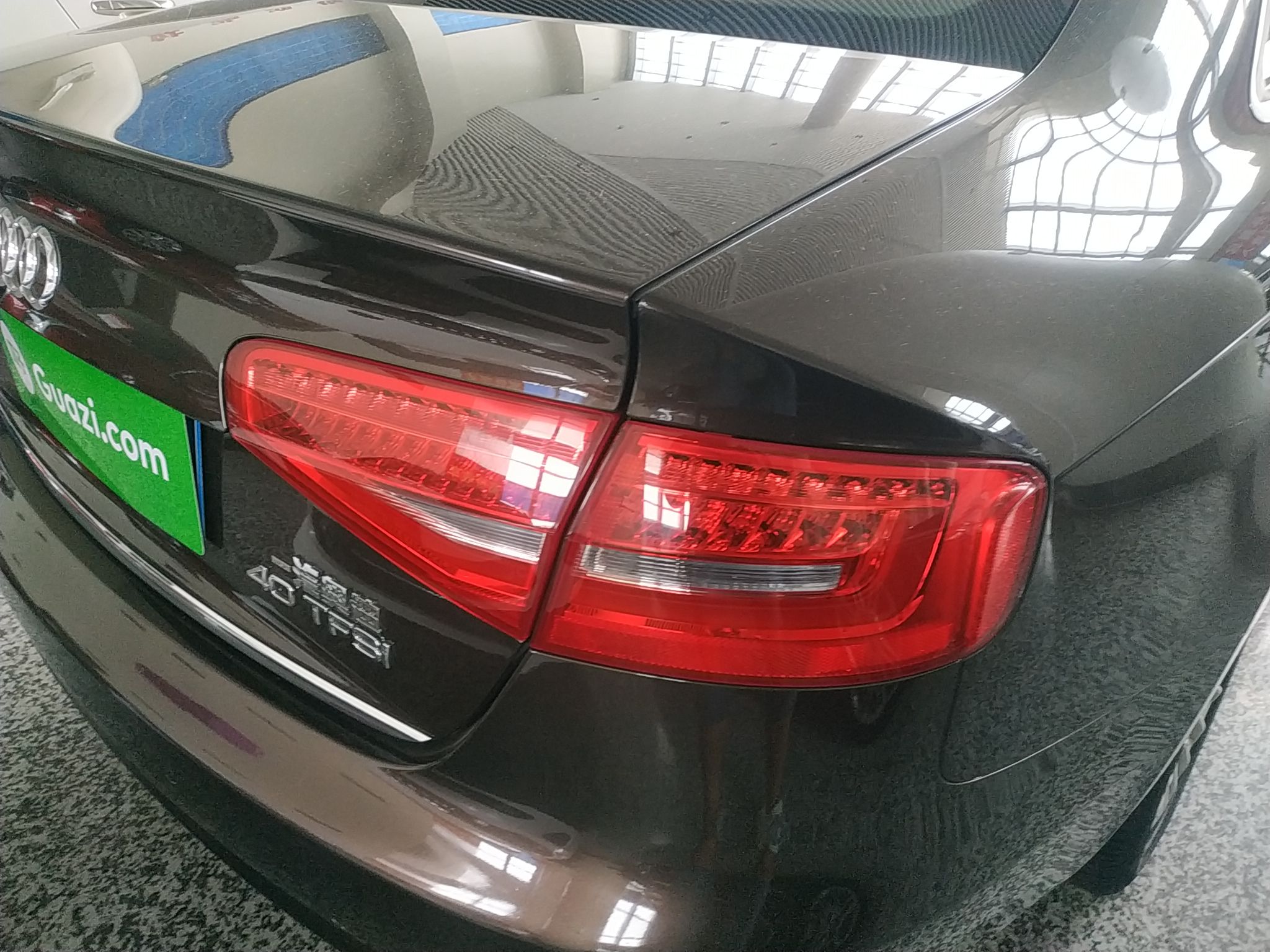 奥迪A4L 2016款 35 TFSI 自动标准型