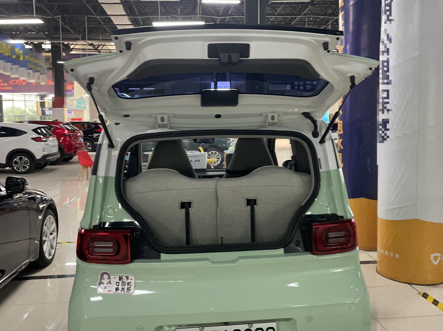 五菱汽车 宏光MINI EV 2022款 马卡龙臻享款 磷酸铁锂