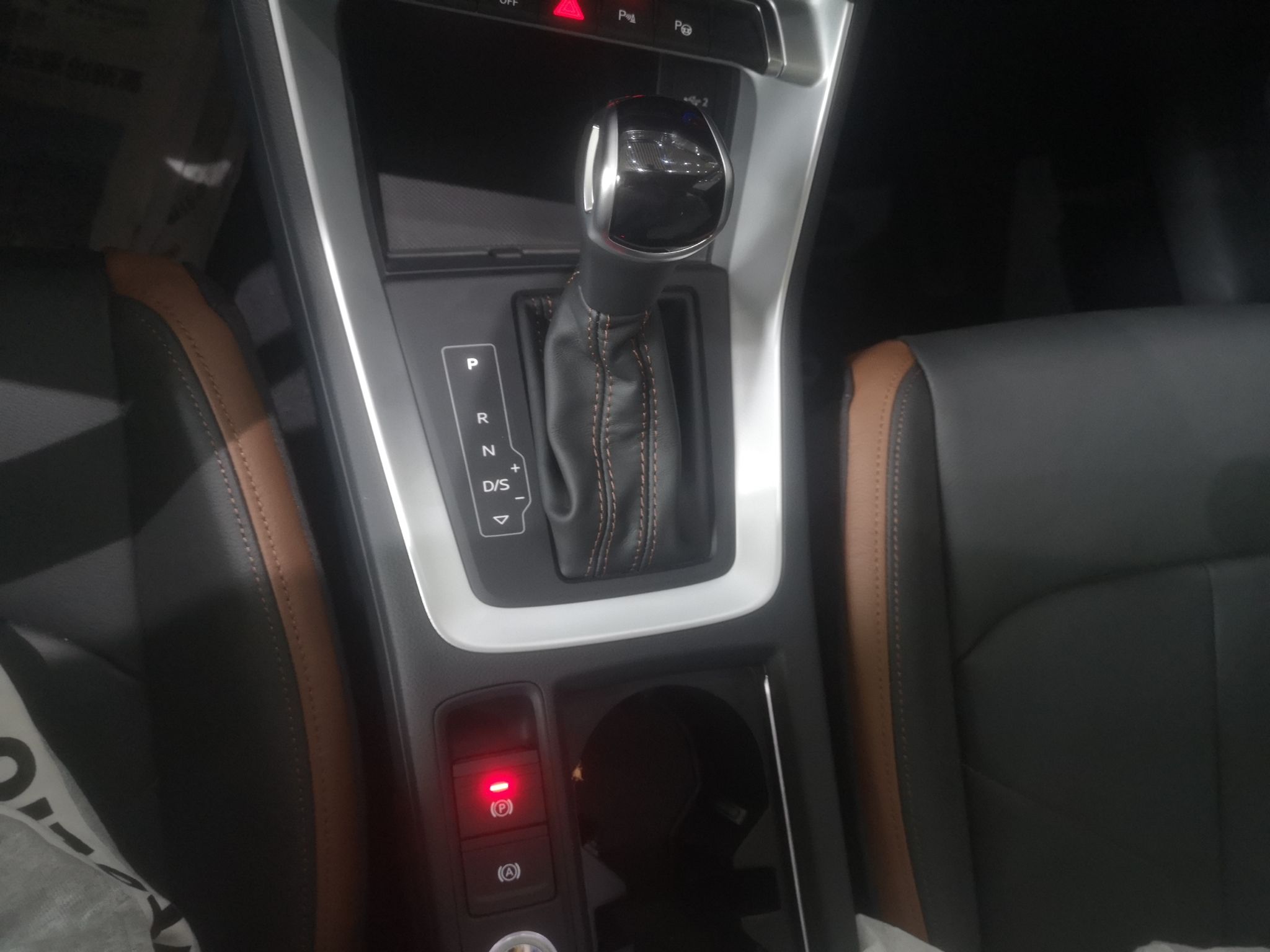 奥迪Q3 2021款 35 TFSI 时尚致雅型