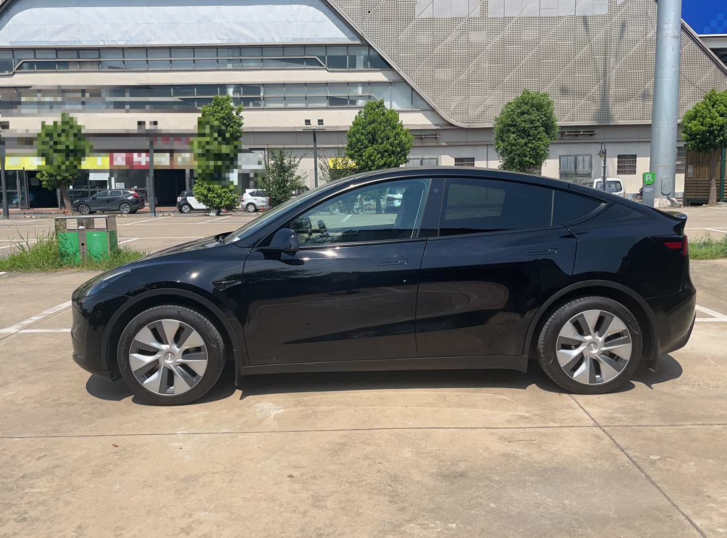 特斯拉 Model Y 2022款 改款 后轮驱动版