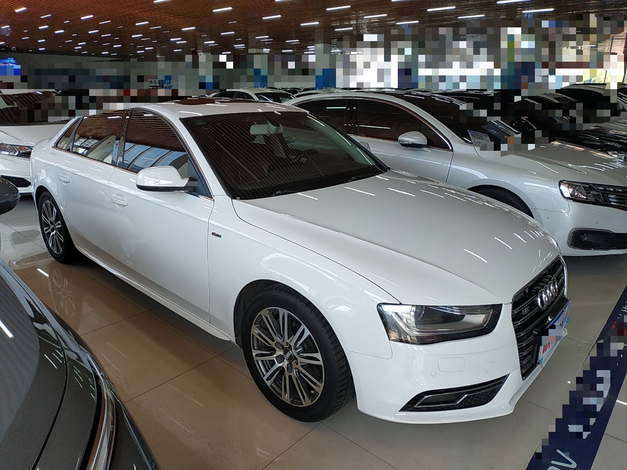 奥迪A4L 2013款 40 TFSI quattro个性运动型