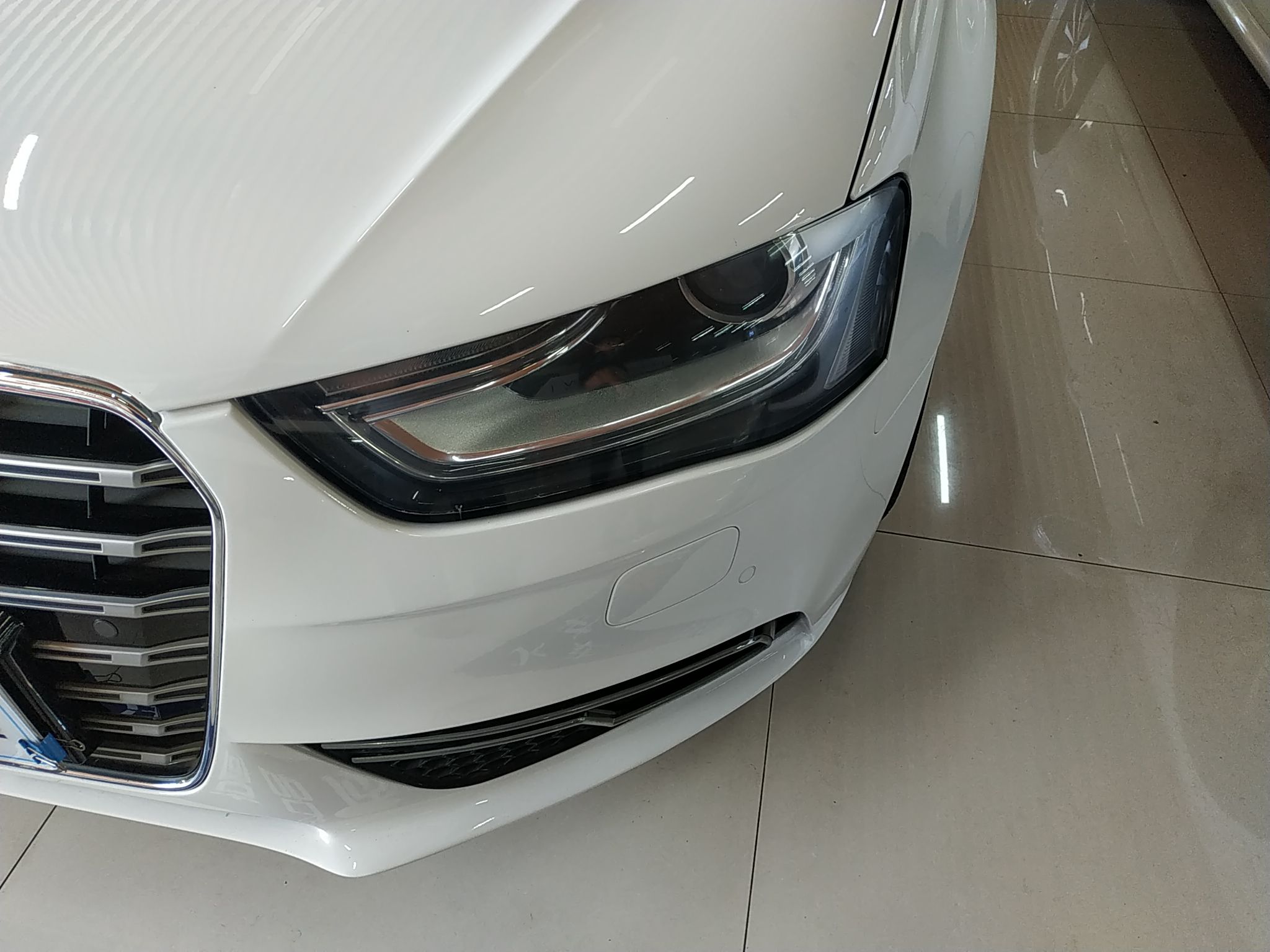 奥迪A4L 2013款 40 TFSI quattro个性运动型