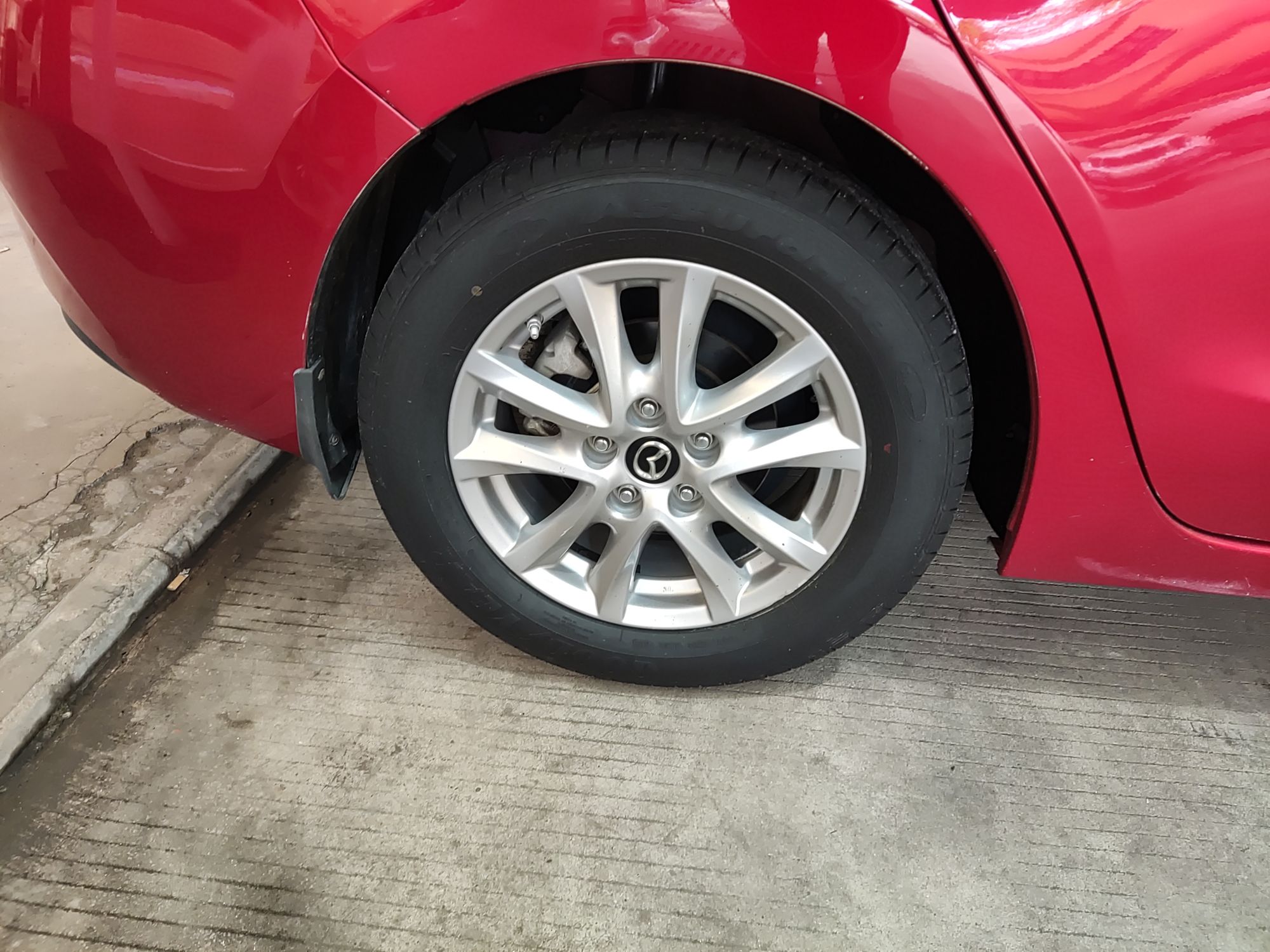 马自达 昂克赛拉 2016款 三厢 1.5L 自动豪华型