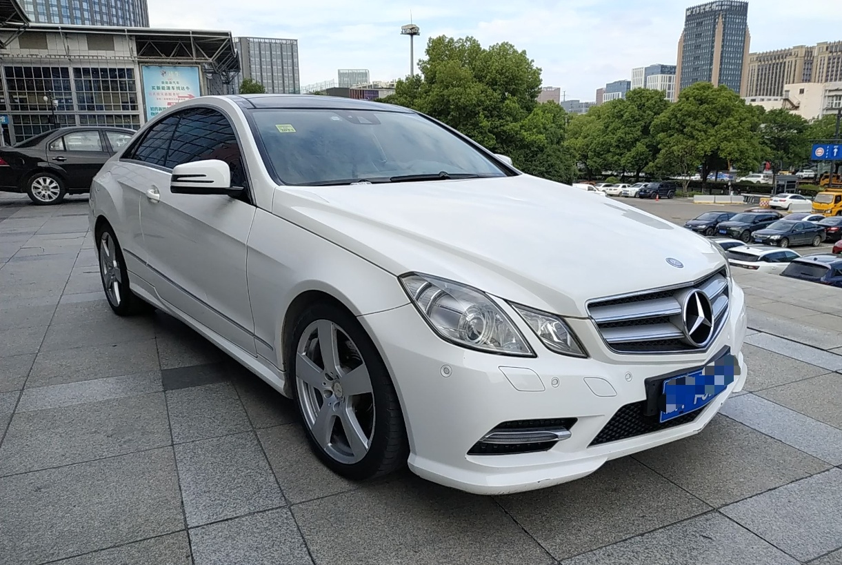 奔驰E级 2012款 E 200 CGI Coupe(进口)