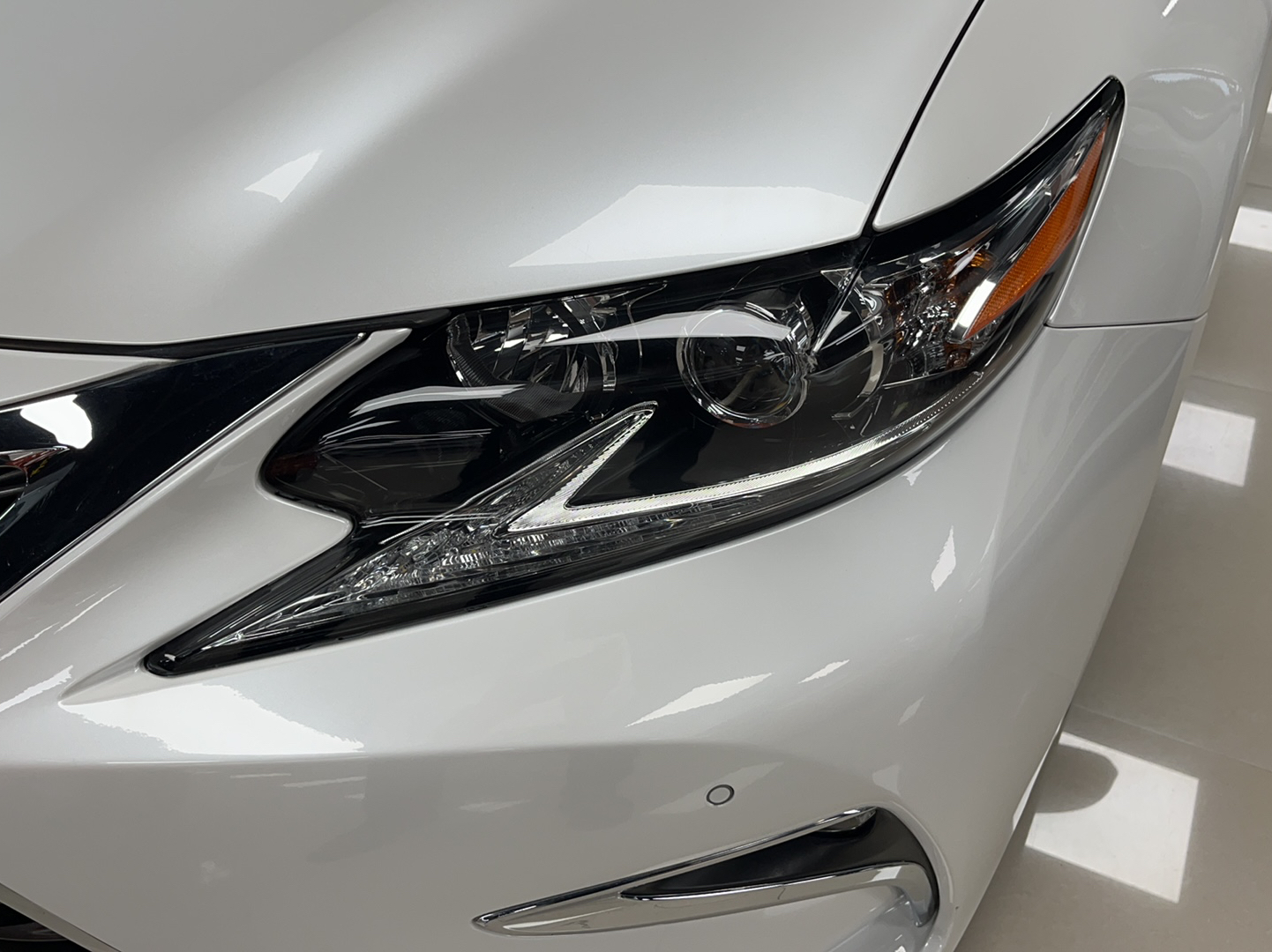 雷克萨斯ES 2015款 200 精英版