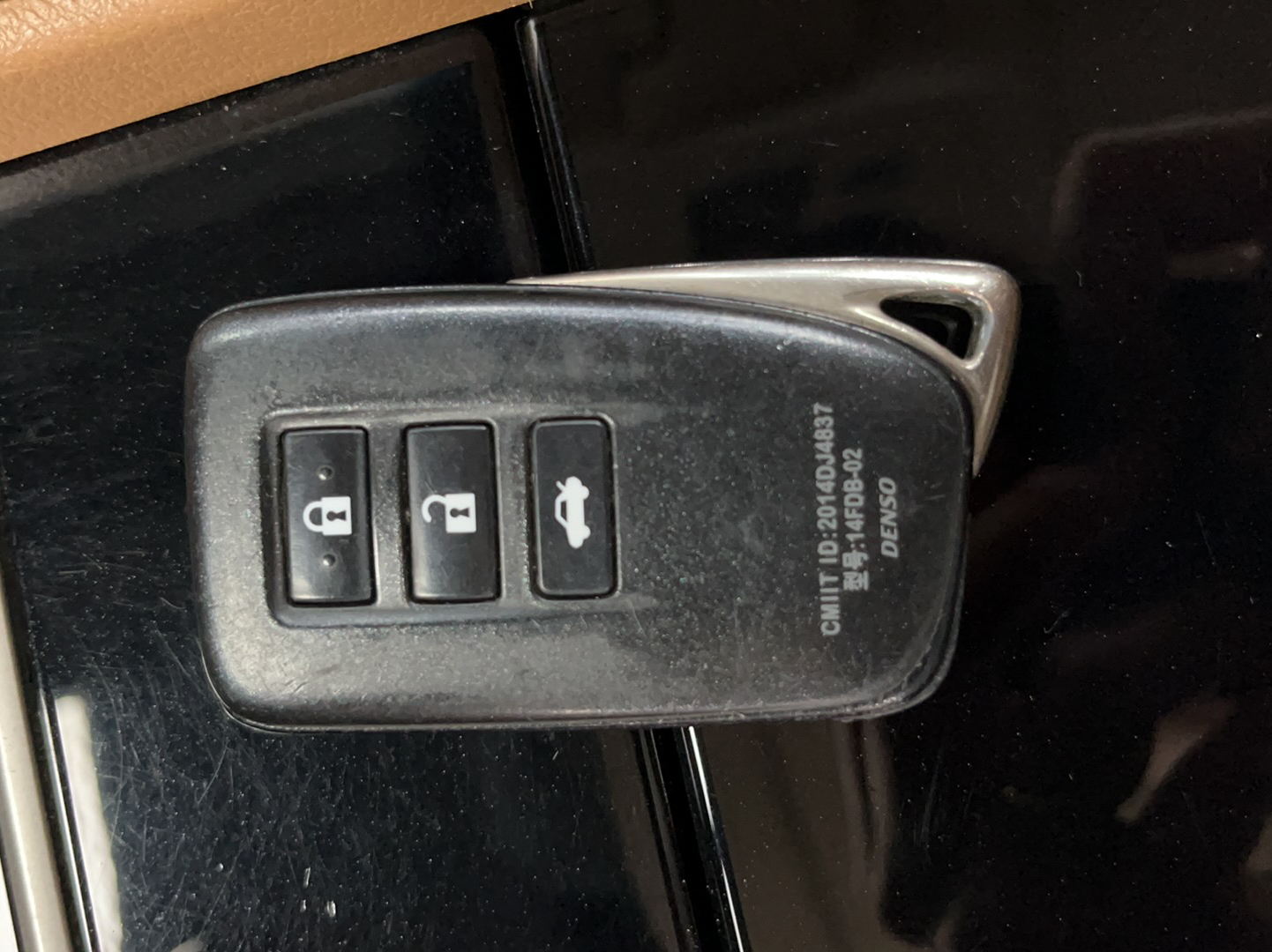 雷克萨斯ES 2015款 200 精英版