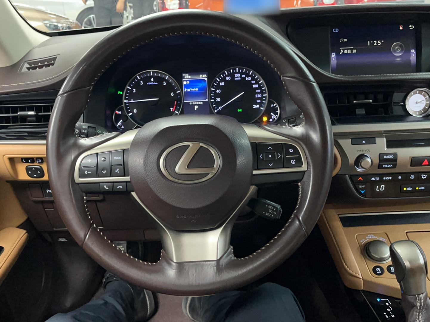 雷克萨斯ES 2015款 200 精英版