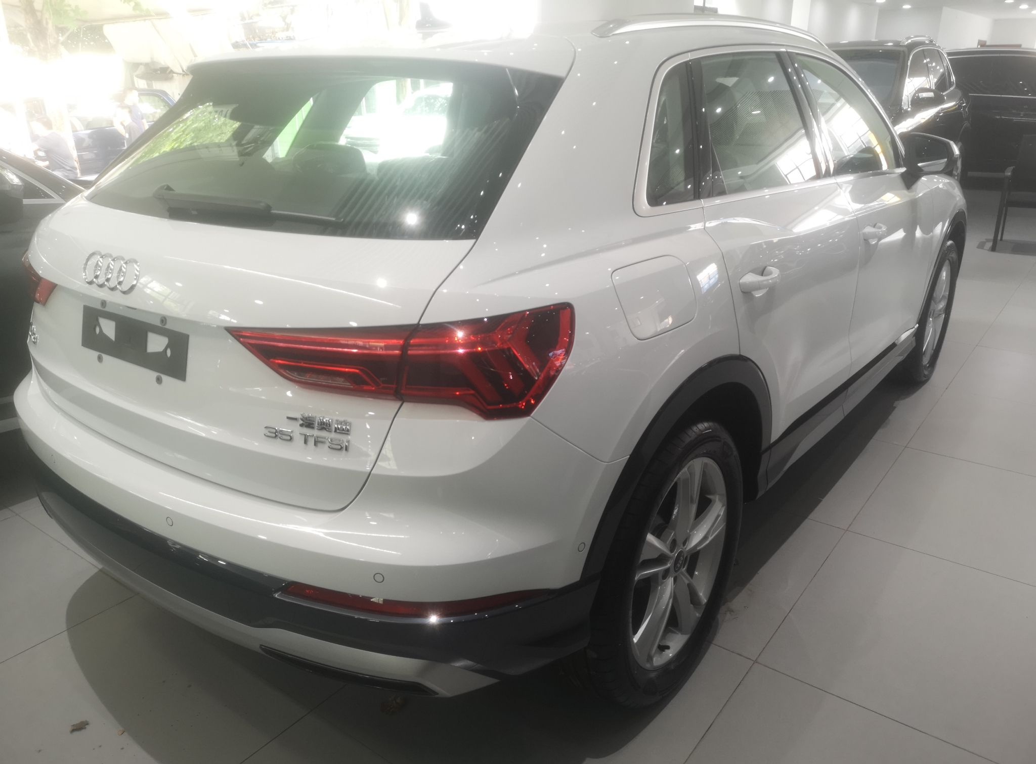 奥迪Q3 2021款 35 TFSI 时尚致雅型