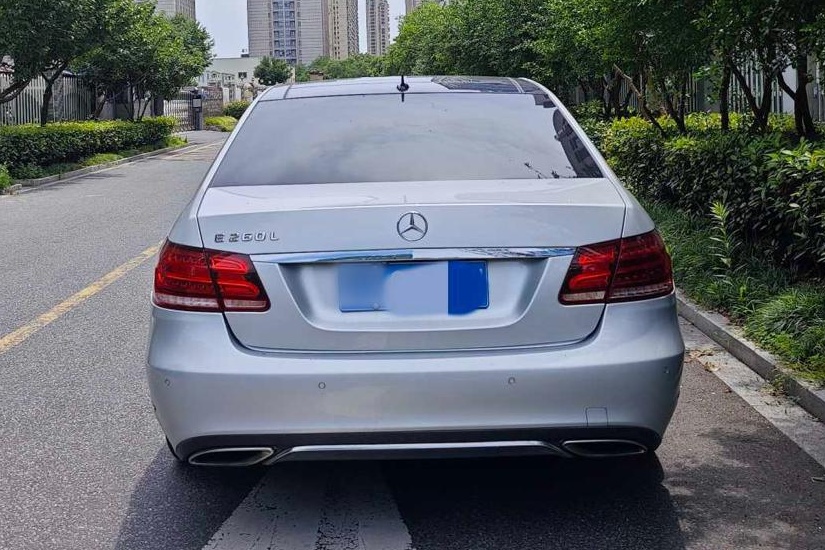 奔驰E级 2014款 改款 E 260 L 豪华型