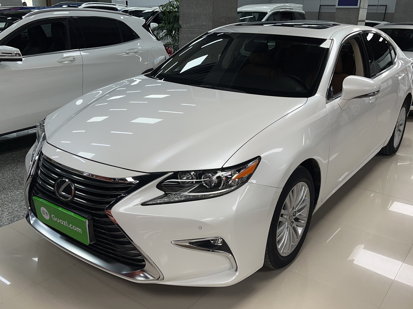 雷克萨斯ES 2015款 200 精英版