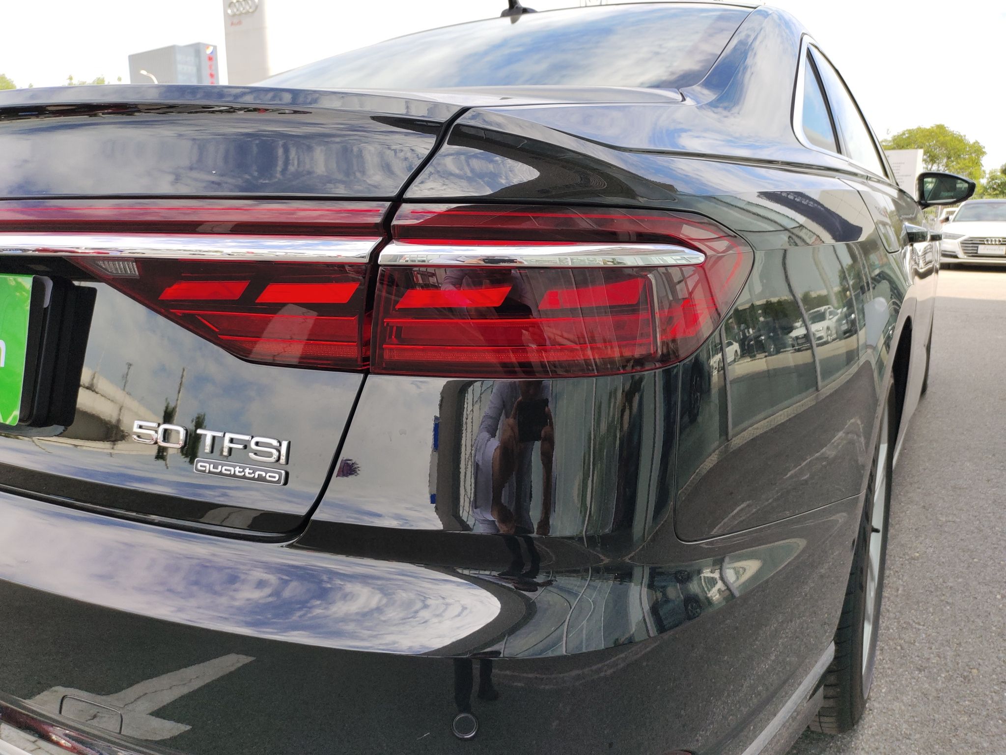 奥迪A8 2023款 A8L 50 TFSI quattro 臻选型