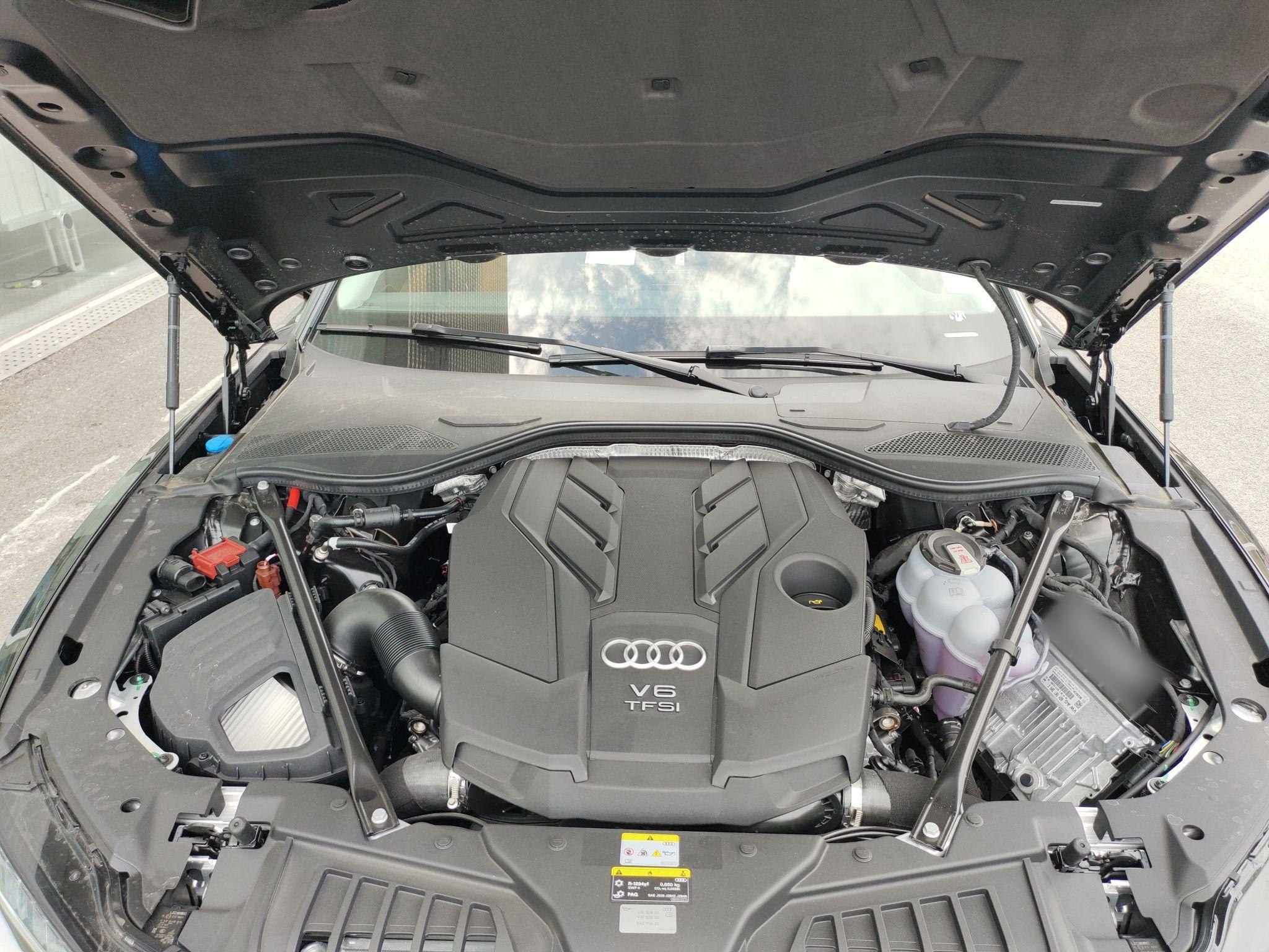 奥迪A8 2023款 A8L 50 TFSI quattro 臻选型