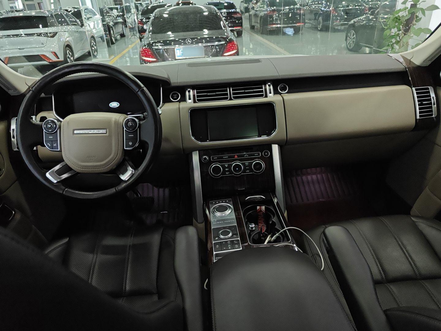 路虎 揽胜 2015款 3.0 V6 SC Vogue(进口)