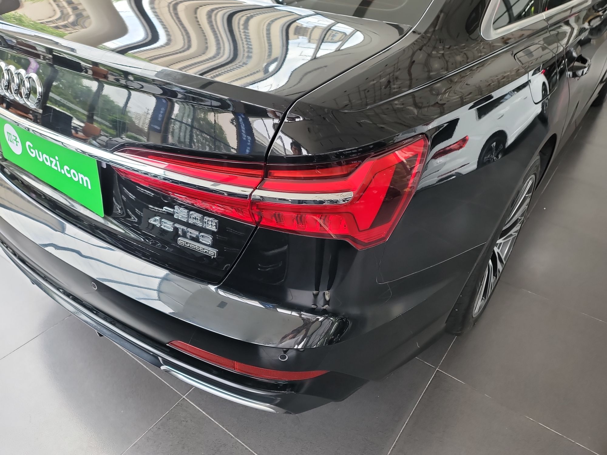 奥迪A6L 2020款 45 TFSI 臻选动感型