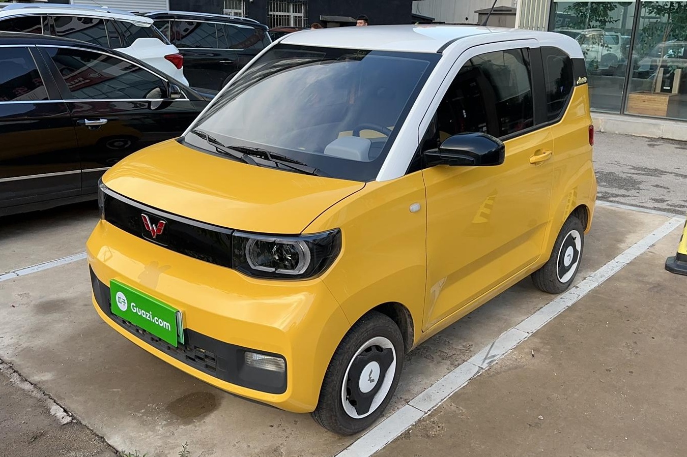 五菱汽车 宏光MINI EV 2021款 马卡龙时尚款 磷酸铁锂