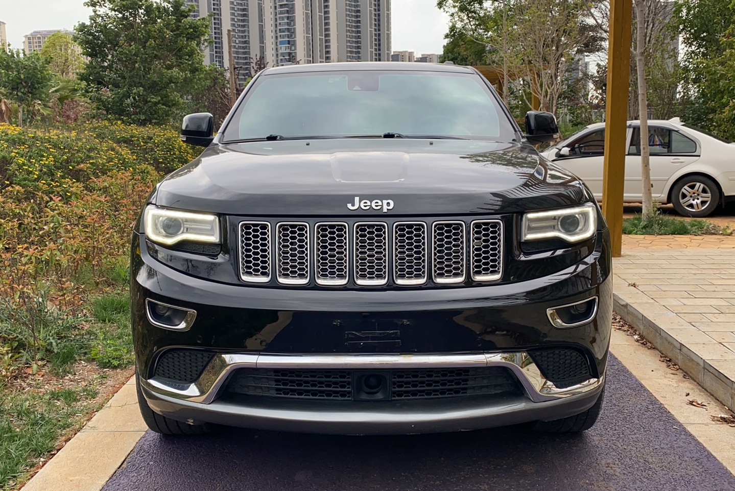 Jeep 大切诺基 2014款 5.7L 旗舰尊悦版(进口)