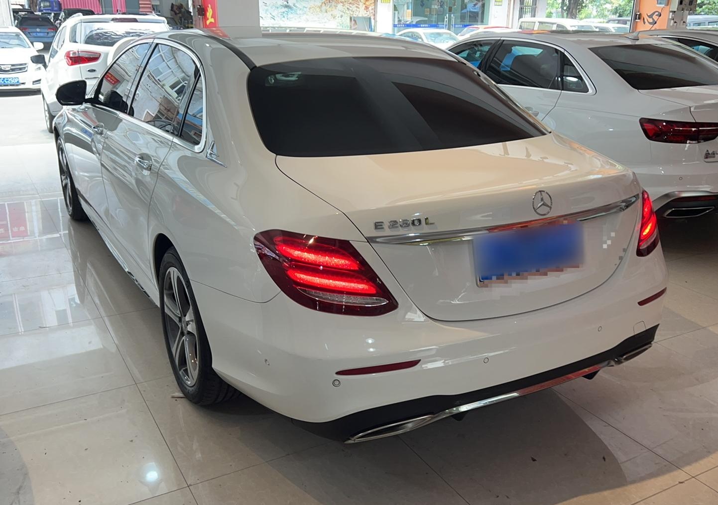 奔驰E级 2019款 E 260 L 运动型