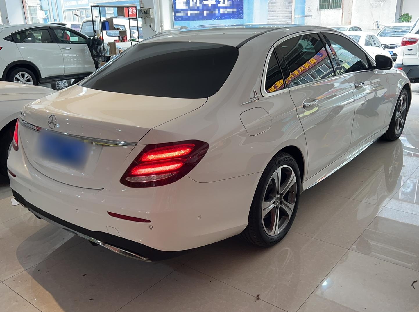 奔驰E级 2019款 E 260 L 运动型