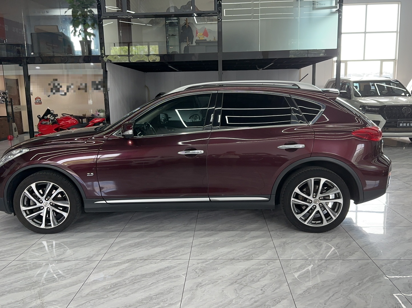 英菲尼迪QX50 2015款 2.5L 豪华版