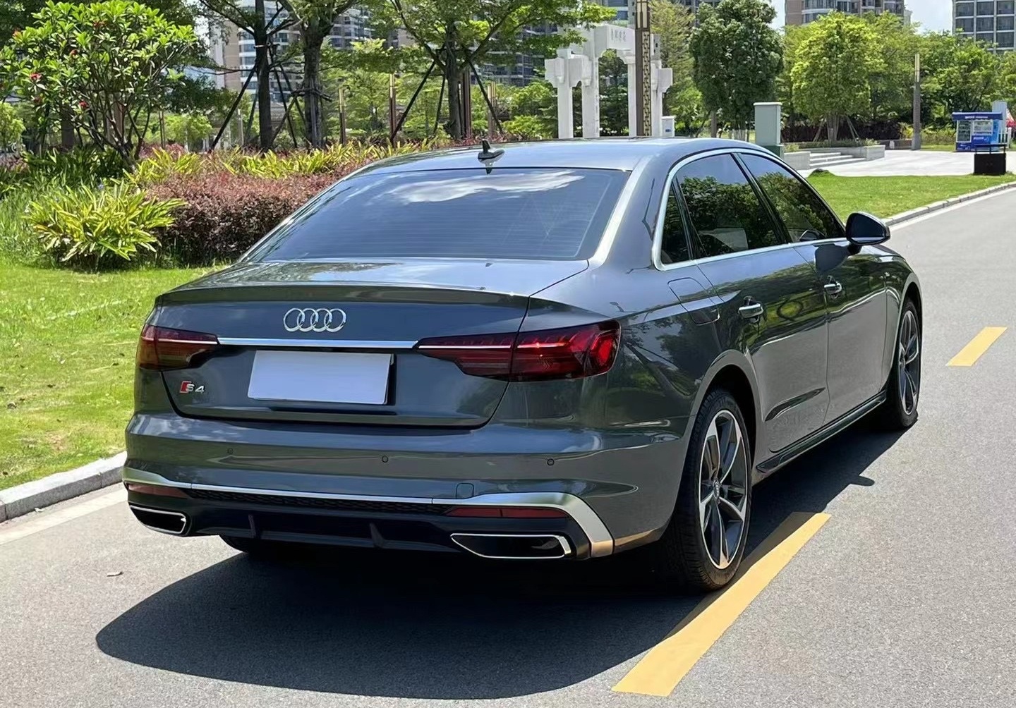 奥迪A4L 2020款 40 TFSI 时尚动感型