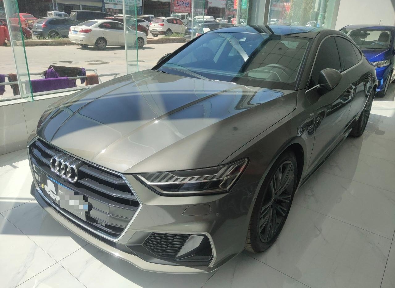 奥迪A7 2022款 45 TFSI 臻选型(进口)