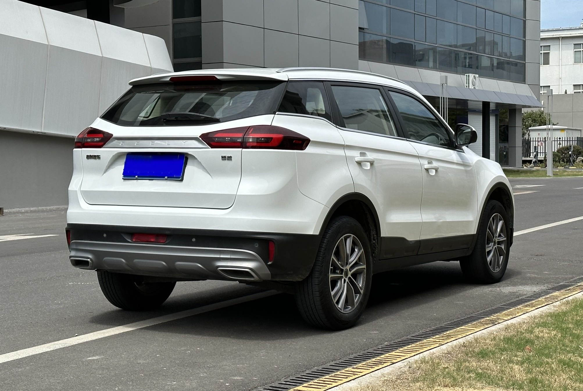 吉利汽车 博越 2021款 百万款 1.8TD DCT两驱豪华型